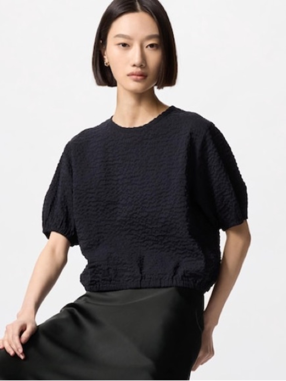 Uniqlo Black Puff Sleeve Textured Blouse Size Medium